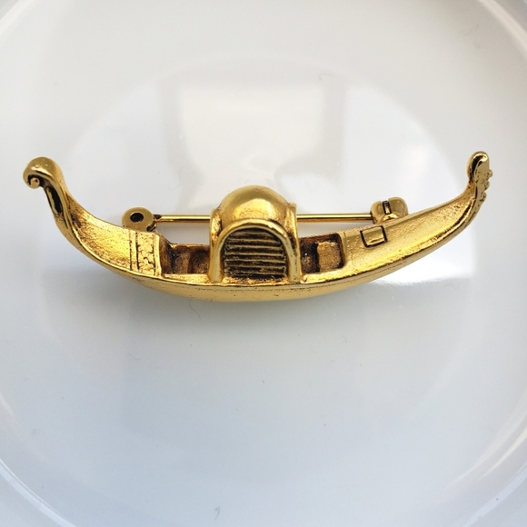 Vintage BMA Venetian Gondola Boat Pin Brooch - Picture 2 of 6